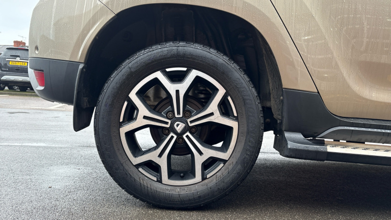 Dacia Duster 1.6 SCe Prestige 5dr Petrol Estate